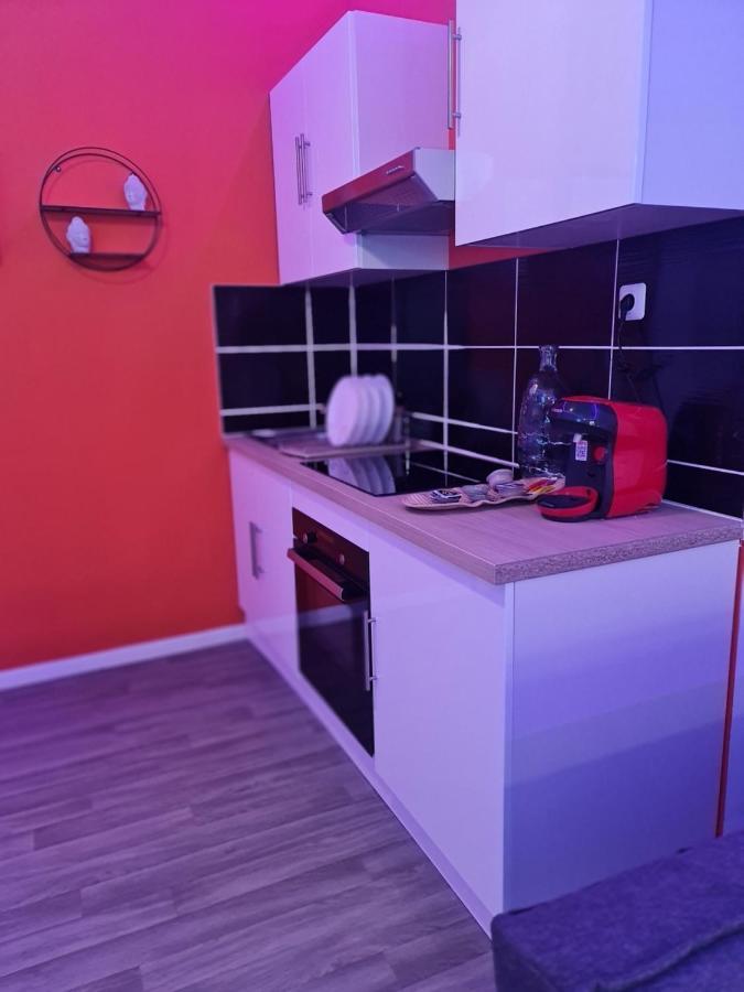 Ng Prestige - Lille I Centre - 121 - Balneo - Kitchenette - Terrasse - Wifi - Netflix *