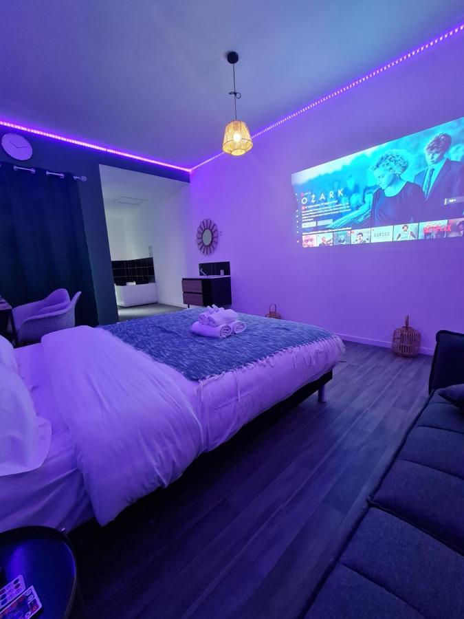 Ng Prestige - Lille I Centre - 121 - Balneo - Kitchenette - Terrasse - Wifi - Netflix Apartment *