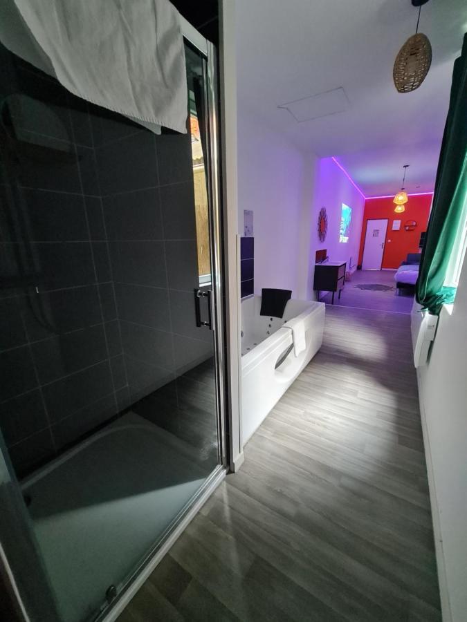 Apartment Ng Prestige - Lille I Centre - 121 - Balneo - Kitchenette - Terrasse - Wifi - Netflix Roubaix